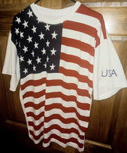 Load image into Gallery viewer, Calhoun Cotton Prints Vintage USA  American Flag Graphic Print T-Shirt Men&#39;s Size Large 1980s Single Stitch Seams
