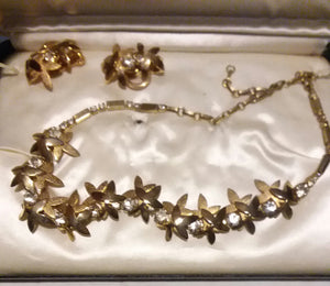 Parco Vintage Necklace and Matching Leaves Clip On Earrings Set Original Case 1950s