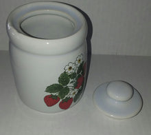 Load image into Gallery viewer, Nelson McCoy Strawberry Country Vintage Sugar and Creamer Set NWOT New in Original Box 1414 4239
