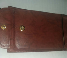 Load image into Gallery viewer, Buxton Vintage Women&#39;s Brown Top Grain Cowhide Leather Wallet Bifold Coin Purse Excellent Used Condition
