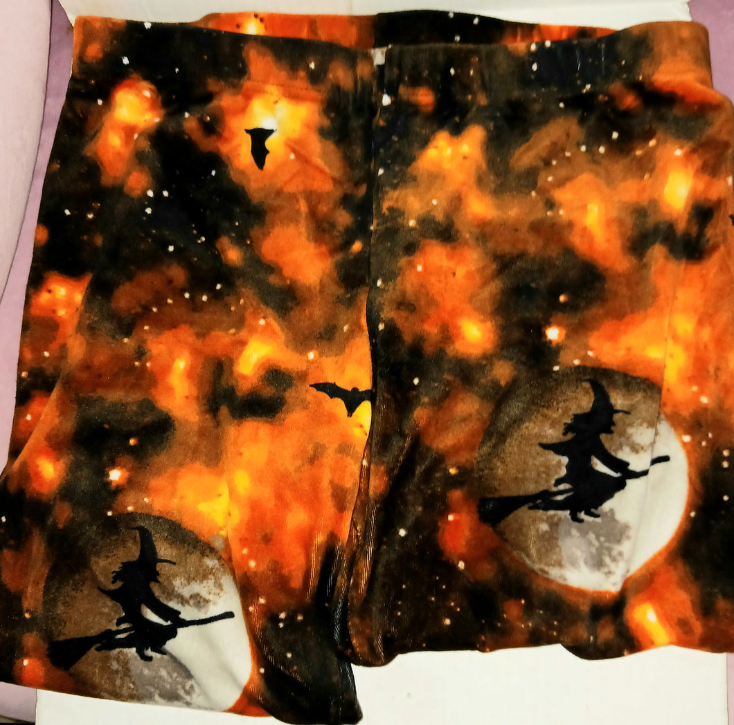 No Boundaries Juniors Halloween Fleece Pants Witch Galaxy Bats Full Moon Prints Size Large 11-13