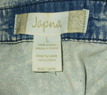 Load image into Gallery viewer, Japna Women&#39;s Faded Light Blue Denim Shirt Sleeveless Size Large Cotton

