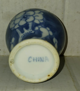 Vintage Small Blue Floral Glazed Snuff Storage Ceramic Jar Blue CHINA Stamp