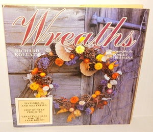 Richard Kollath Wreaths Hardcover Book Vintage 1988 First Edition Harper Collins Toronto Canada Arts and Crafts Decor