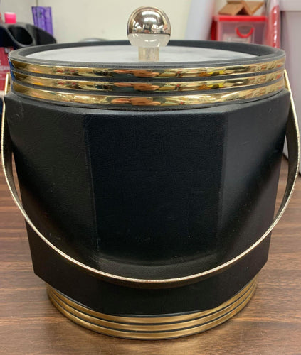 black color ice bucket